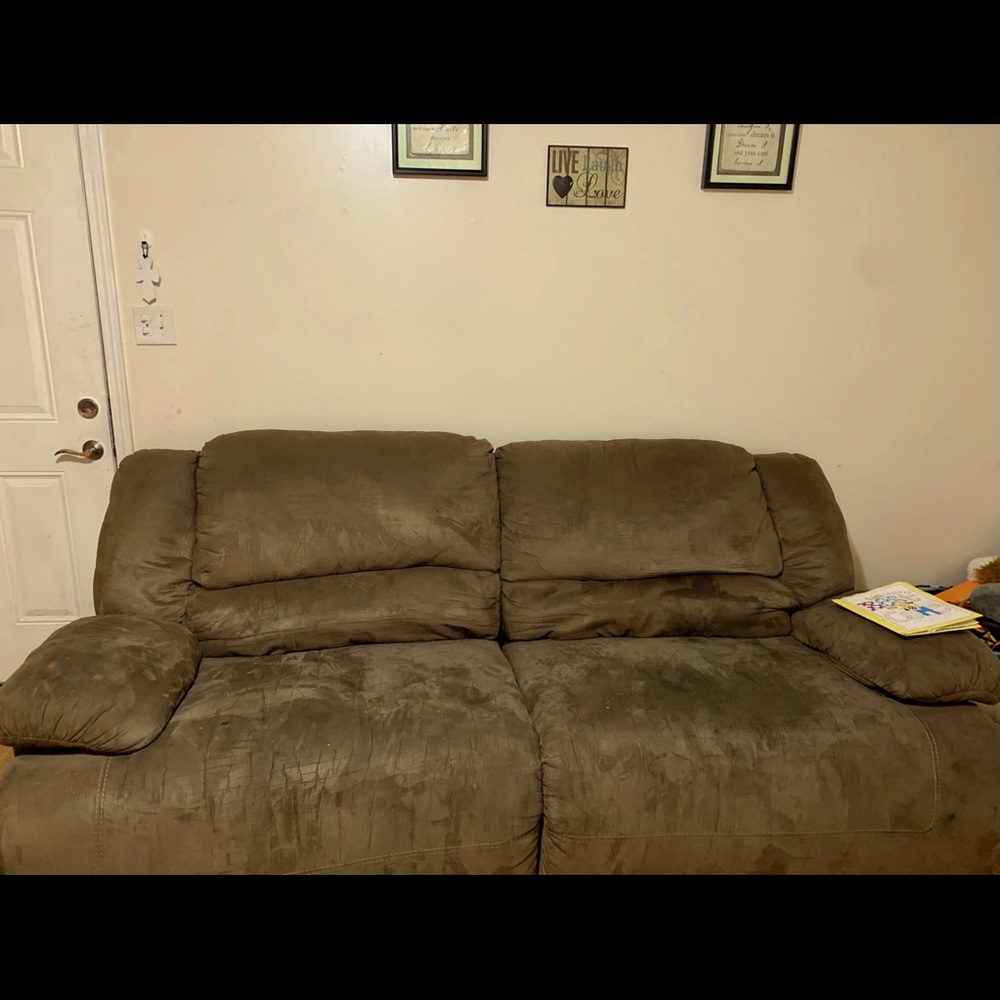 2 pce Living room suite.